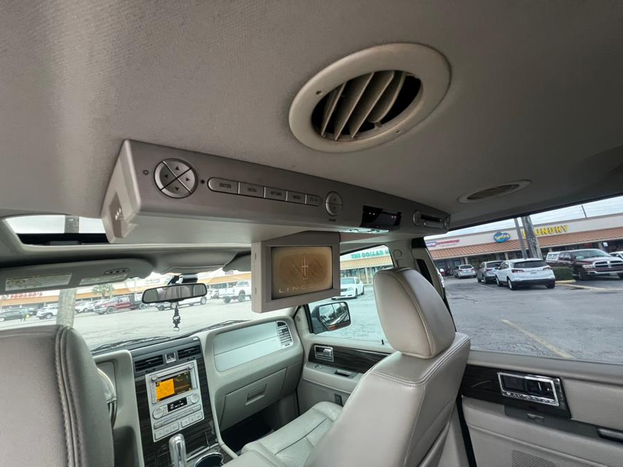 2009 Lincoln Navigator 2WD 4dr, available for sale in Hialeah, Florida | The Palm Motors LLC. Hialeah, Florida 2009 Lincoln Navigator 2WD 4dr, available for sale in Hialeah, Florida | The Palm Motors LLC. Hialeah, Florida