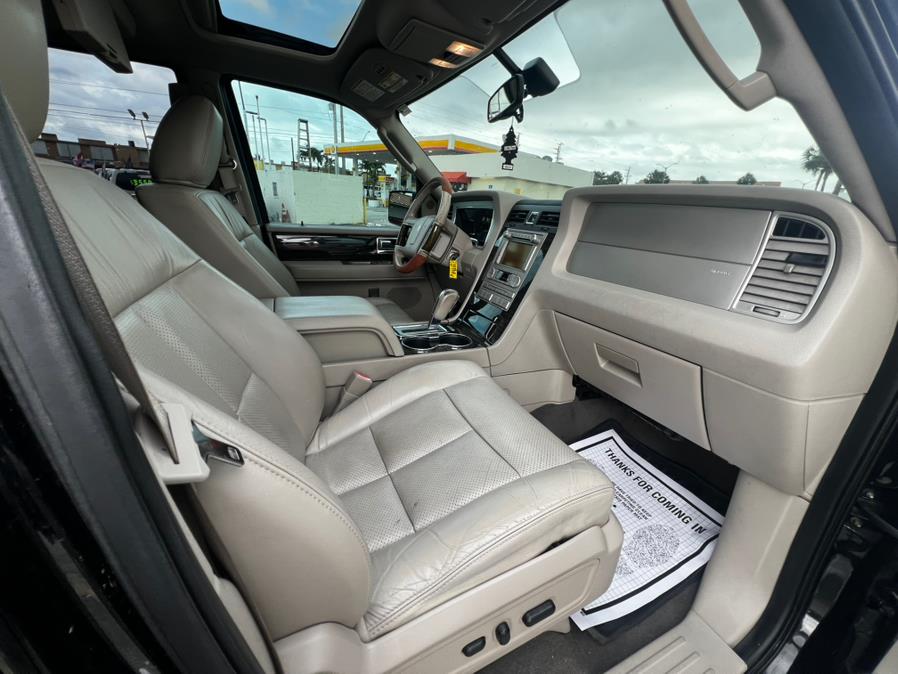 2009 Lincoln Navigator 2WD 4dr, available for sale in Hialeah, Florida | The Palm Motors LLC. Hialeah, Florida 2009 Lincoln Navigator 2WD 4dr, available for sale in Hialeah, Florida | The Palm Motors LLC. Hialeah, Florida
