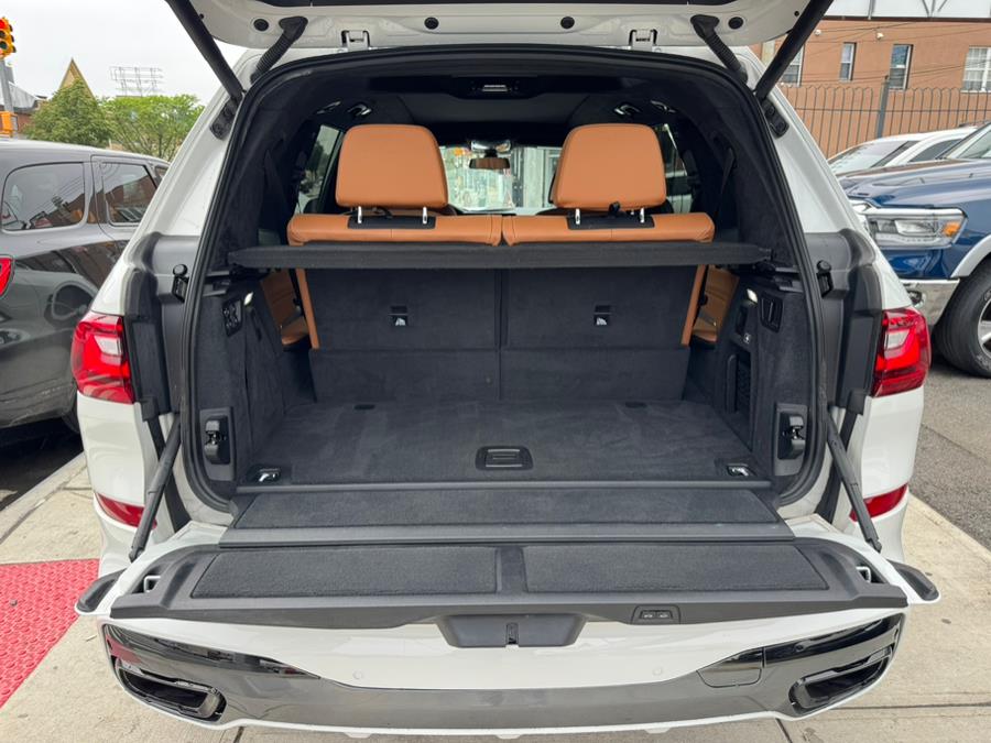 2020 BMW X7 M50i Sports Activity Vehicle, available for sale in Jamaica, New York | Sunrise Autoland. Jamaica, New York 2020 BMW X7 M50i Sports Activity Vehicle, available for sale in Jamaica, New York | Sunrise Autoland. Jamaica, New York