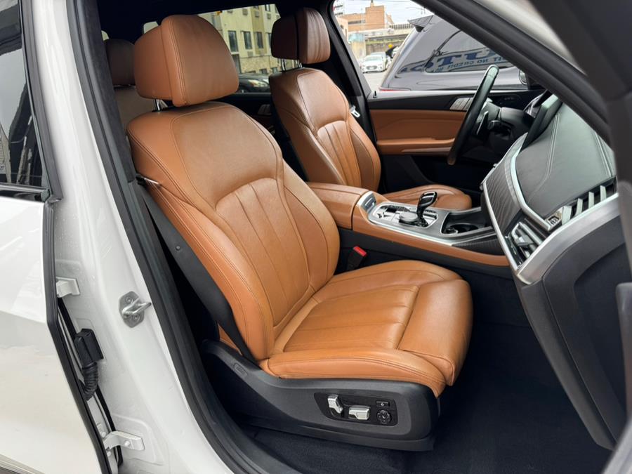 2020 BMW X7 M50i Sports Activity Vehicle, available for sale in Jamaica, New York | Sunrise Autoland. Jamaica, New York 2020 BMW X7 M50i Sports Activity Vehicle, available for sale in Jamaica, New York | Sunrise Autoland. Jamaica, New York