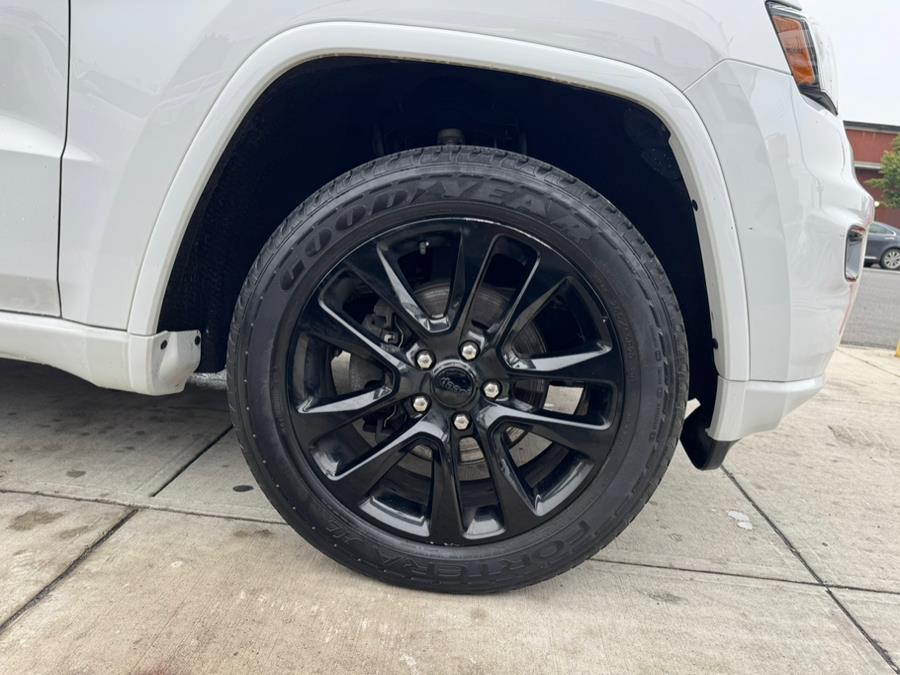 2018 Jeep Grand Cherokee Altitude 4x4 *Ltd Avail*, available for sale in Jamaica, New York | Sunrise Autoland. Jamaica, New York 2018 Jeep Grand Cherokee Altitude 4x4 *Ltd Avail*, available for sale in Jamaica, New York | Sunrise Autoland. Jamaica, New York