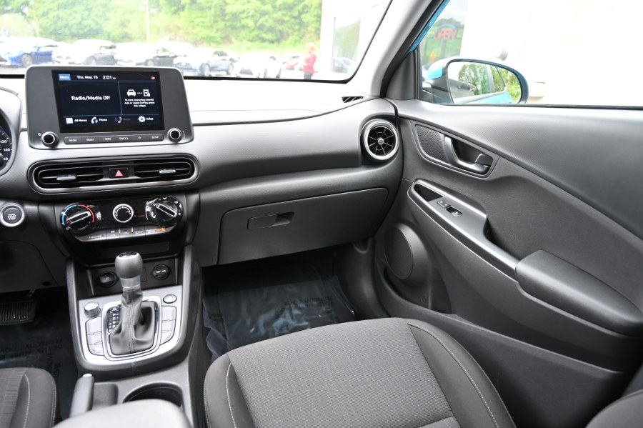2023 Hyundai Kona SEL Auto AWD, available for sale in Waterbury, Connecticut | Highline Car Connection. Waterbury, Connecticut 2023 Hyundai Kona SEL Auto AWD, available for sale in Waterbury, Connecticut | Highline Car Connection. Waterbury, Connecticut