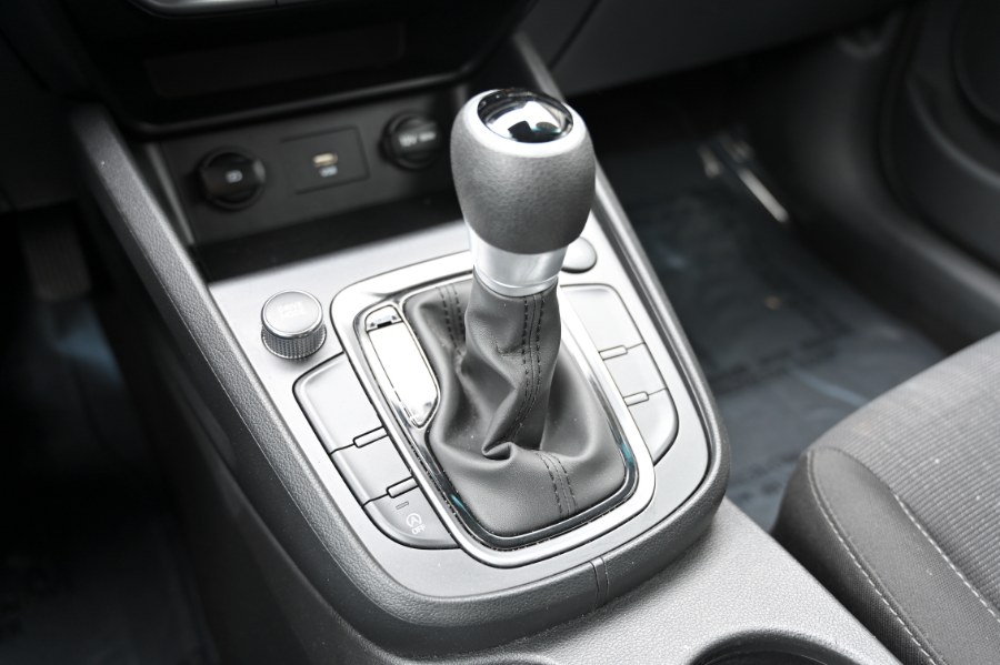2023 Hyundai Kona SEL Auto AWD, available for sale in Waterbury, Connecticut | Highline Car Connection. Waterbury, Connecticut 2023 Hyundai Kona SEL Auto AWD, available for sale in Waterbury, Connecticut | Highline Car Connection. Waterbury, Connecticut