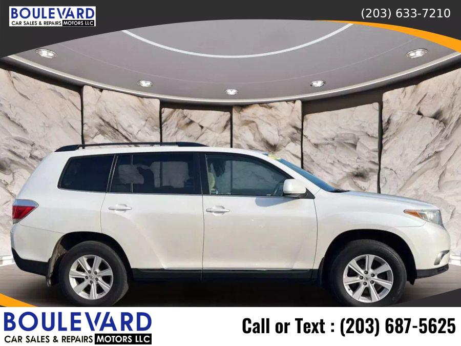 2012 Toyota Highlander SE Sport Utility 4D, available for sale in New Haven, Connecticut | Boulevard Motors LLC. New Haven, Connecticut 2012 Toyota Highlander SE Sport Utility 4D, available for sale in New Haven, Connecticut | Boulevard Motors LLC. New Haven, Connecticut