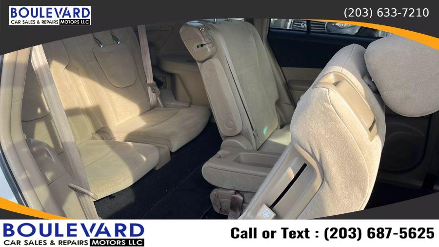 2012 Toyota Highlander SE Sport Utility 4D, available for sale in New Haven, Connecticut | Boulevard Motors LLC. New Haven, Connecticut 2012 Toyota Highlander SE Sport Utility 4D, available for sale in New Haven, Connecticut | Boulevard Motors LLC. New Haven, Connecticut