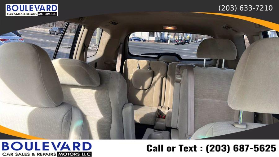 2012 Toyota Highlander SE Sport Utility 4D, available for sale in New Haven, Connecticut | Boulevard Motors LLC. New Haven, Connecticut 2012 Toyota Highlander SE Sport Utility 4D, available for sale in New Haven, Connecticut | Boulevard Motors LLC. New Haven, Connecticut