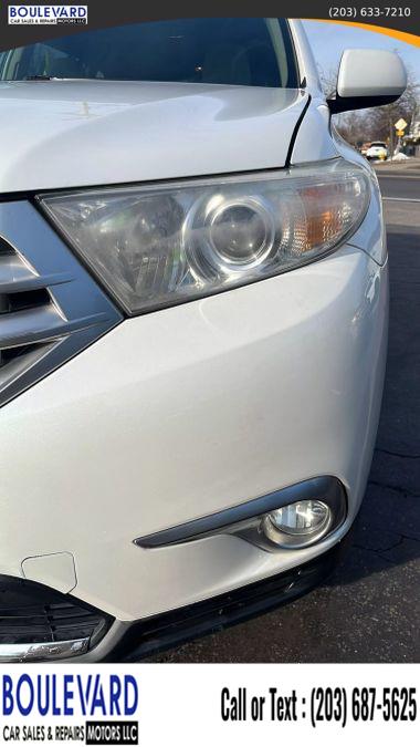 2012 Toyota Highlander SE Sport Utility 4D, available for sale in New Haven, Connecticut | Boulevard Motors LLC. New Haven, Connecticut 2012 Toyota Highlander SE Sport Utility 4D, available for sale in New Haven, Connecticut | Boulevard Motors LLC. New Haven, Connecticut