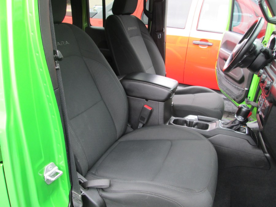 2018 Jeep Wrangler Unlimited Sahara 4x4, available for sale in Levittown, Pennsylvania | Levittown Auto. Levittown, Pennsylvania 2018 Jeep Wrangler Unlimited Sahara 4x4, available for sale in Levittown, Pennsylvania | Levittown Auto. Levittown, Pennsylvania
