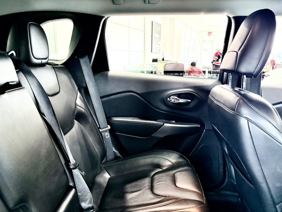 2021 Jeep Cherokee Latitude Lux FWD, available for sale in Franklin Square, New York | Luxury Motor Club. Franklin Square, New York 2021 Jeep Cherokee Latitude Lux FWD, available for sale in Franklin Square, New York | Luxury Motor Club. Franklin Square, New York