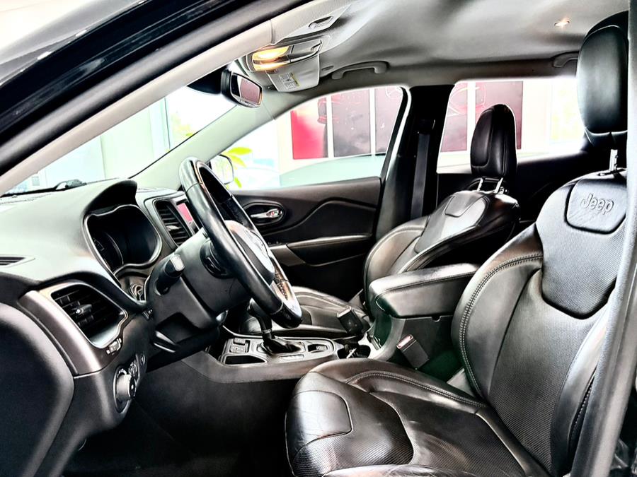 2021 Jeep Cherokee Latitude Lux FWD, available for sale in Franklin Square, New York | Luxury Motor Club. Franklin Square, New York 2021 Jeep Cherokee Latitude Lux FWD, available for sale in Franklin Square, New York | Luxury Motor Club. Franklin Square, New York