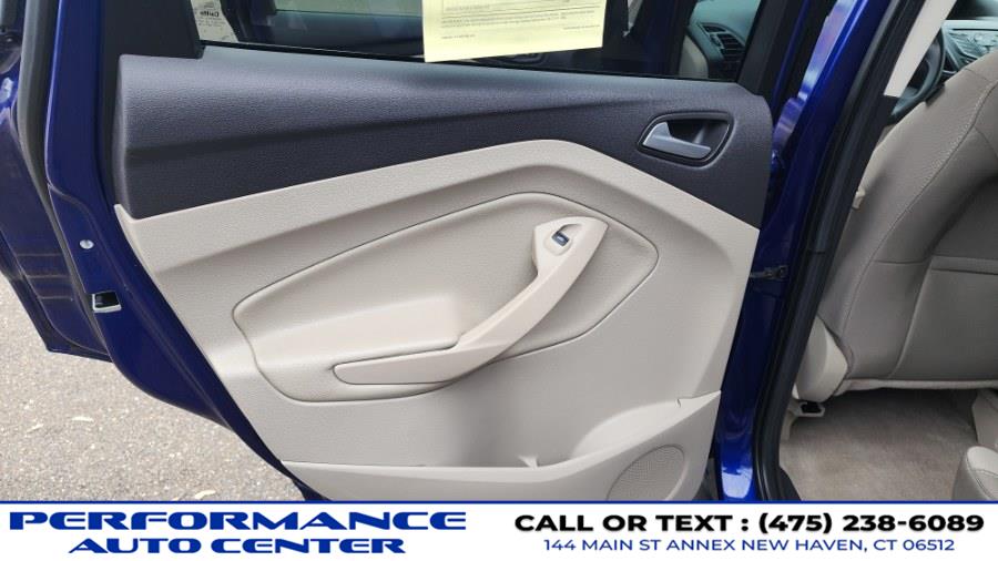 2016 Ford Escape 4WD 4dr SE, available for sale in New Haven, Connecticut | Performance Auto Sales LLC. New Haven, Connecticut 2016 Ford Escape 4WD 4dr SE, available for sale in New Haven, Connecticut | Performance Auto Sales LLC. New Haven, Connecticut
