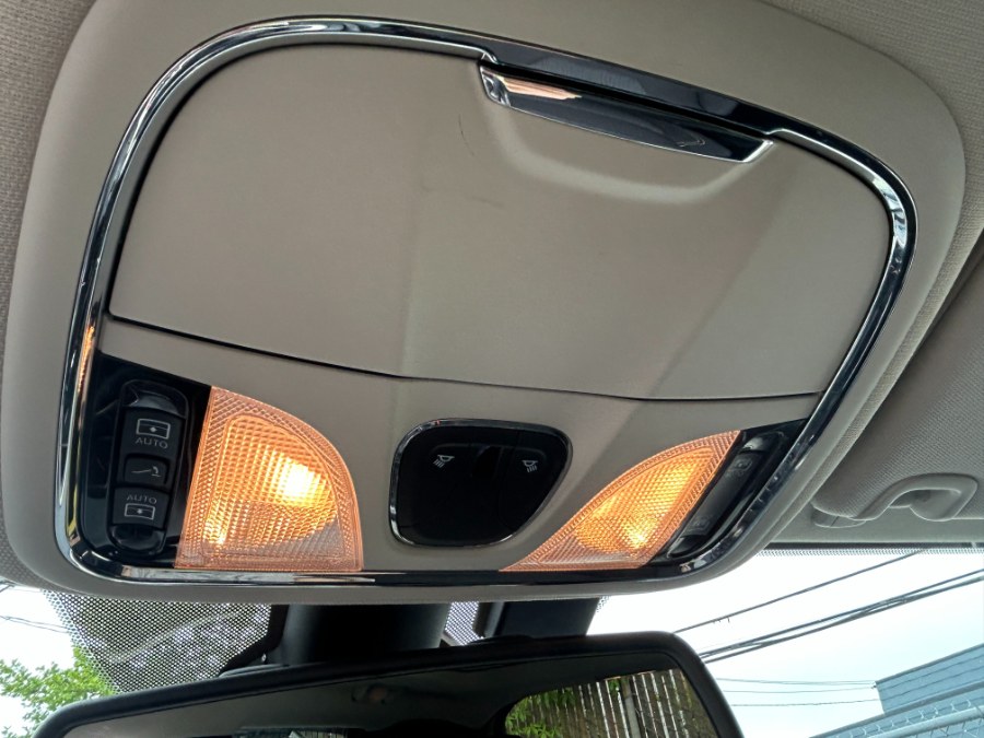 2015 Jeep Cherokee 4WD 4dr Latitude, available for sale in West Babylon, New York | New Gen Auto Group. West Babylon, New York 2015 Jeep Cherokee 4WD 4dr Latitude, available for sale in West Babylon, New York | New Gen Auto Group. West Babylon, New York
