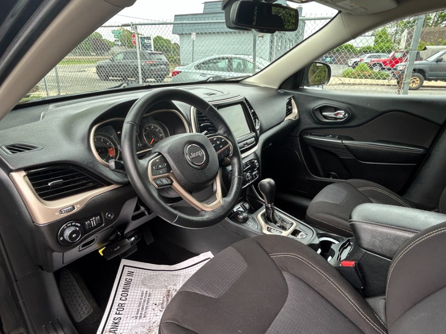 2015 Jeep Cherokee 4WD 4dr Latitude, available for sale in West Babylon, New York | New Gen Auto Group. West Babylon, New York 2015 Jeep Cherokee 4WD 4dr Latitude, available for sale in West Babylon, New York | New Gen Auto Group. West Babylon, New York