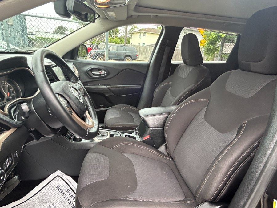 2015 Jeep Cherokee 4WD 4dr Latitude, available for sale in West Babylon, New York | New Gen Auto Group. West Babylon, New York 2015 Jeep Cherokee 4WD 4dr Latitude, available for sale in West Babylon, New York | New Gen Auto Group. West Babylon, New York