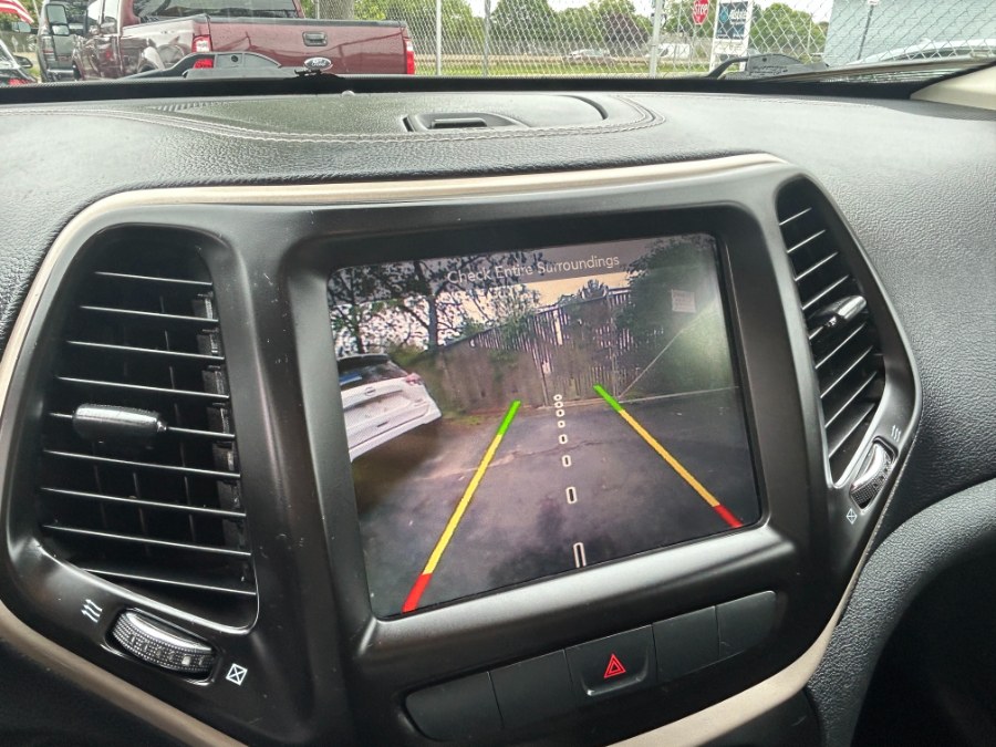 2015 Jeep Cherokee 4WD 4dr Latitude, available for sale in West Babylon, New York | New Gen Auto Group. West Babylon, New York 2015 Jeep Cherokee 4WD 4dr Latitude, available for sale in West Babylon, New York | New Gen Auto Group. West Babylon, New York