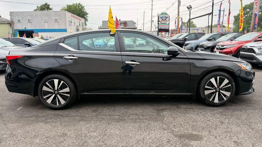 2021 Nissan Altima 2.5 SV Sedan 4D, available for sale in Linden, New Jersey | Route 27 Auto Mall. Linden, New Jersey 2021 Nissan Altima 2.5 SV Sedan 4D, available for sale in Linden, New Jersey | Route 27 Auto Mall. Linden, New Jersey