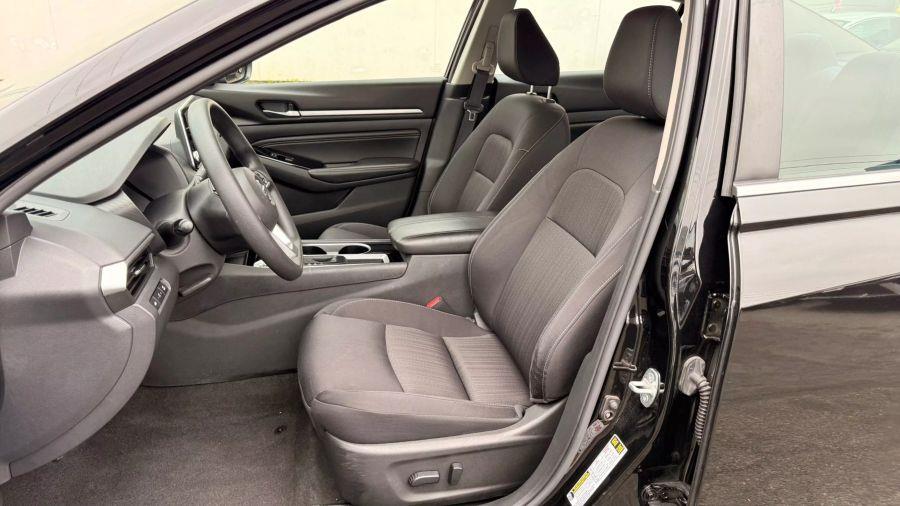2021 Nissan Altima 2.5 SV Sedan 4D, available for sale in Linden, New Jersey | Route 27 Auto Mall. Linden, New Jersey 2021 Nissan Altima 2.5 SV Sedan 4D, available for sale in Linden, New Jersey | Route 27 Auto Mall. Linden, New Jersey