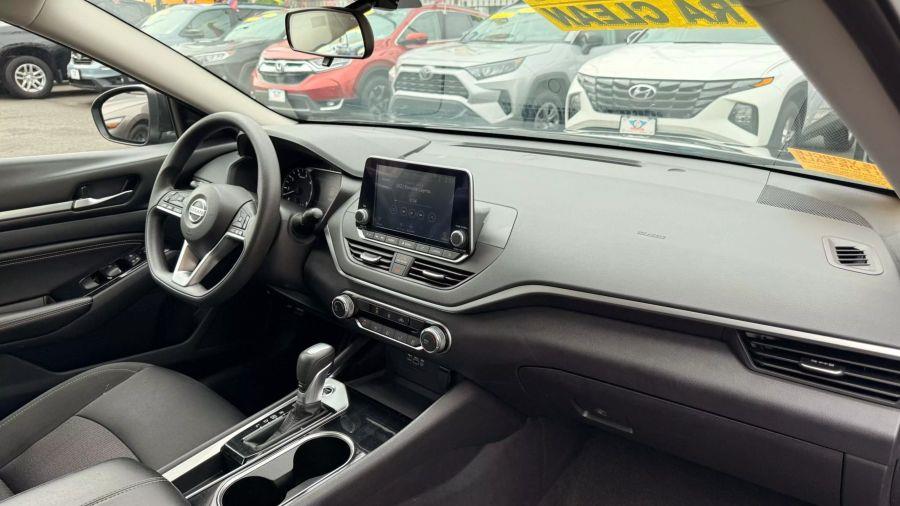2021 Nissan Altima 2.5 SV Sedan 4D, available for sale in Linden, New Jersey | Route 27 Auto Mall. Linden, New Jersey 2021 Nissan Altima 2.5 SV Sedan 4D, available for sale in Linden, New Jersey | Route 27 Auto Mall. Linden, New Jersey