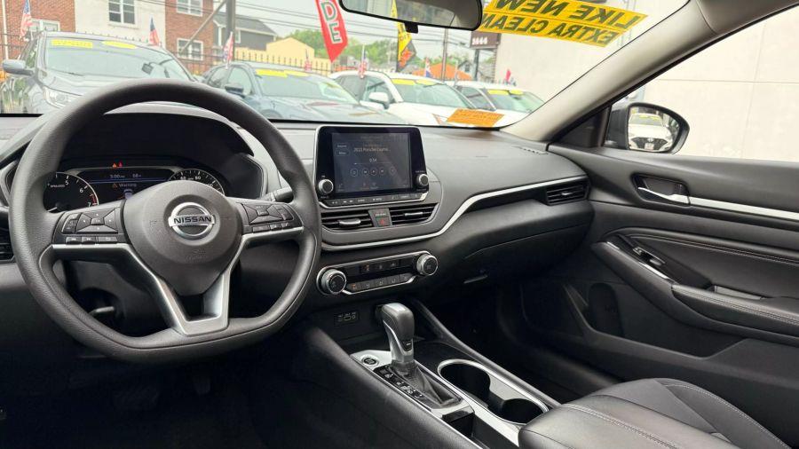 2021 Nissan Altima 2.5 SV Sedan 4D, available for sale in Linden, New Jersey | Route 27 Auto Mall. Linden, New Jersey 2021 Nissan Altima 2.5 SV Sedan 4D, available for sale in Linden, New Jersey | Route 27 Auto Mall. Linden, New Jersey