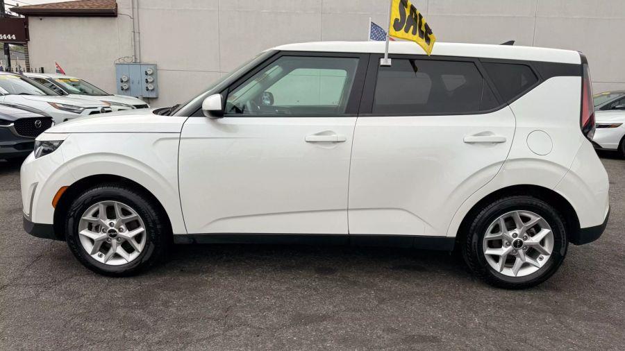 2023 Kia Soul LX Wagon 4D, available for sale in Linden, New Jersey | Route 27 Auto Mall. Linden, New Jersey 2023 Kia Soul LX Wagon 4D, available for sale in Linden, New Jersey | Route 27 Auto Mall. Linden, New Jersey