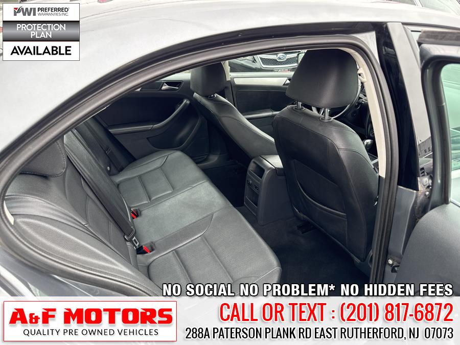 2011 Volkswagen Jetta Sedan 4dr Auto SEL w/Sunroof PZEV, available for sale in East Rutherford, New Jersey | A&F Motors LLC. East Rutherford, New Jersey 2011 Volkswagen Jetta Sedan 4dr Auto SEL w/Sunroof PZEV, available for sale in East Rutherford, New Jersey | A&F Motors LLC. East Rutherford, New Jersey