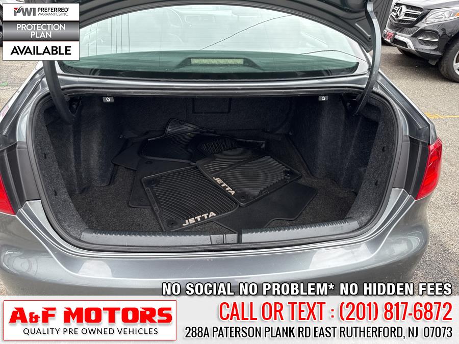 2011 Volkswagen Jetta Sedan 4dr Auto SEL w/Sunroof PZEV, available for sale in East Rutherford, New Jersey | A&F Motors LLC. East Rutherford, New Jersey 2011 Volkswagen Jetta Sedan 4dr Auto SEL w/Sunroof PZEV, available for sale in East Rutherford, New Jersey | A&F Motors LLC. East Rutherford, New Jersey