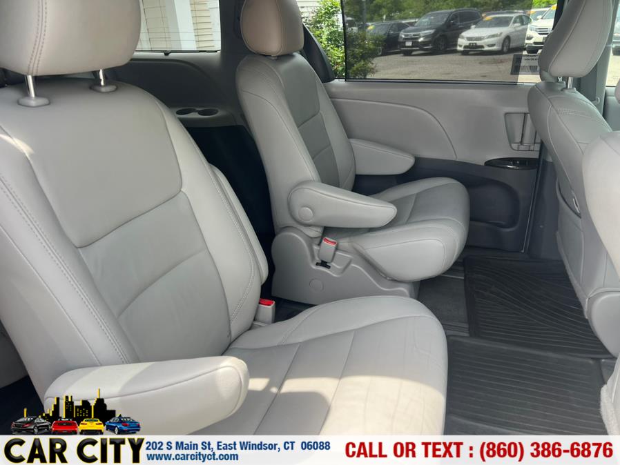 2017 Toyota Sienna XLE Premium AWD 7-Passenger (Natl), available for sale in East Windsor, Connecticut | Car City LLC. East Windsor, Connecticut 2017 Toyota Sienna XLE Premium AWD 7-Passenger (Natl), available for sale in East Windsor, Connecticut | Car City LLC. East Windsor, Connecticut