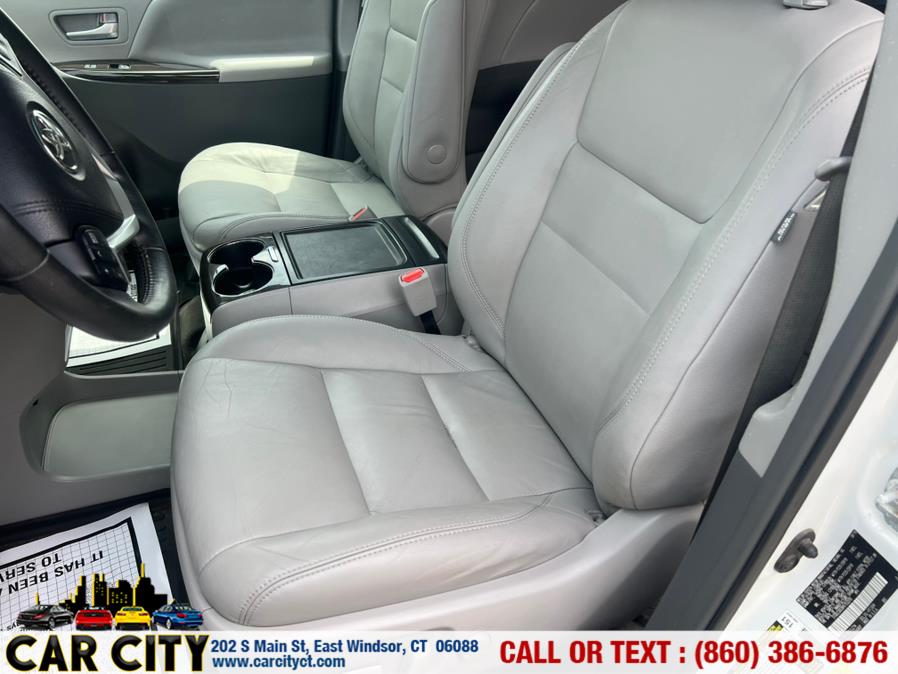 2017 Toyota Sienna XLE Premium AWD 7-Passenger (Natl), available for sale in East Windsor, Connecticut | Car City LLC. East Windsor, Connecticut 2017 Toyota Sienna XLE Premium AWD 7-Passenger (Natl), available for sale in East Windsor, Connecticut | Car City LLC. East Windsor, Connecticut