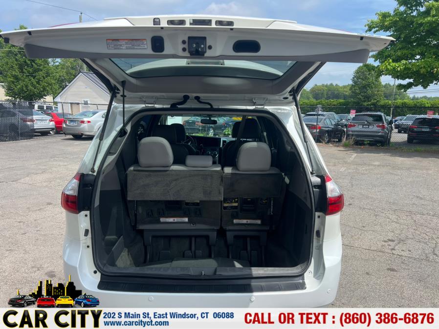 2017 Toyota Sienna XLE Premium AWD 7-Passenger (Natl), available for sale in East Windsor, Connecticut | Car City LLC. East Windsor, Connecticut 2017 Toyota Sienna XLE Premium AWD 7-Passenger (Natl), available for sale in East Windsor, Connecticut | Car City LLC. East Windsor, Connecticut