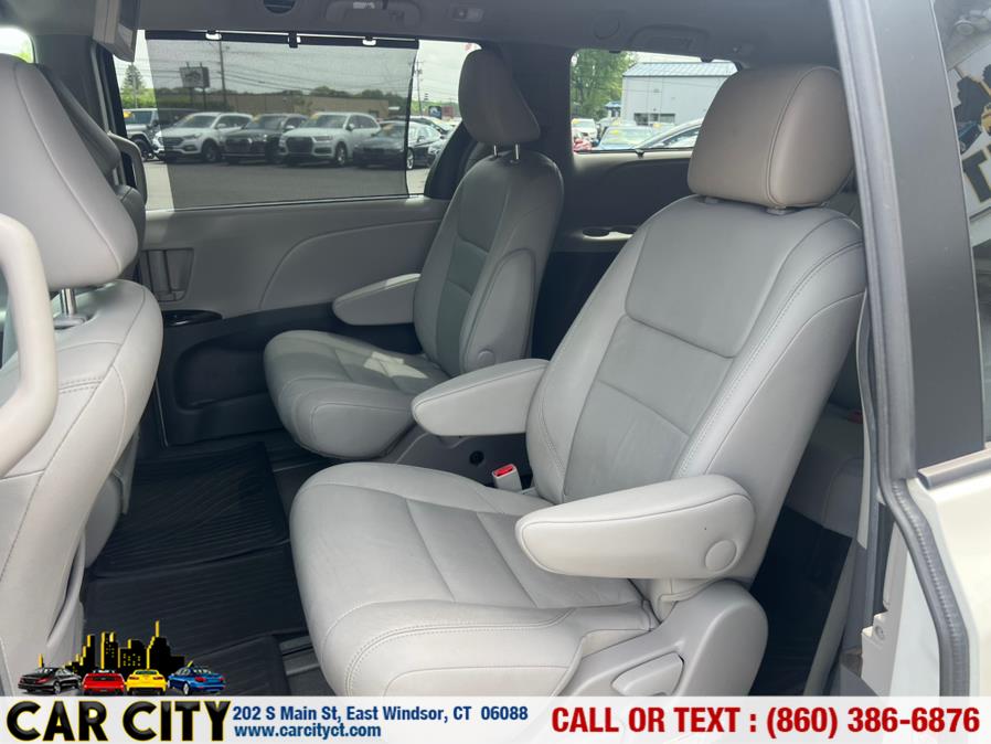 2017 Toyota Sienna XLE Premium AWD 7-Passenger (Natl), available for sale in East Windsor, Connecticut | Car City LLC. East Windsor, Connecticut 2017 Toyota Sienna XLE Premium AWD 7-Passenger (Natl), available for sale in East Windsor, Connecticut | Car City LLC. East Windsor, Connecticut
