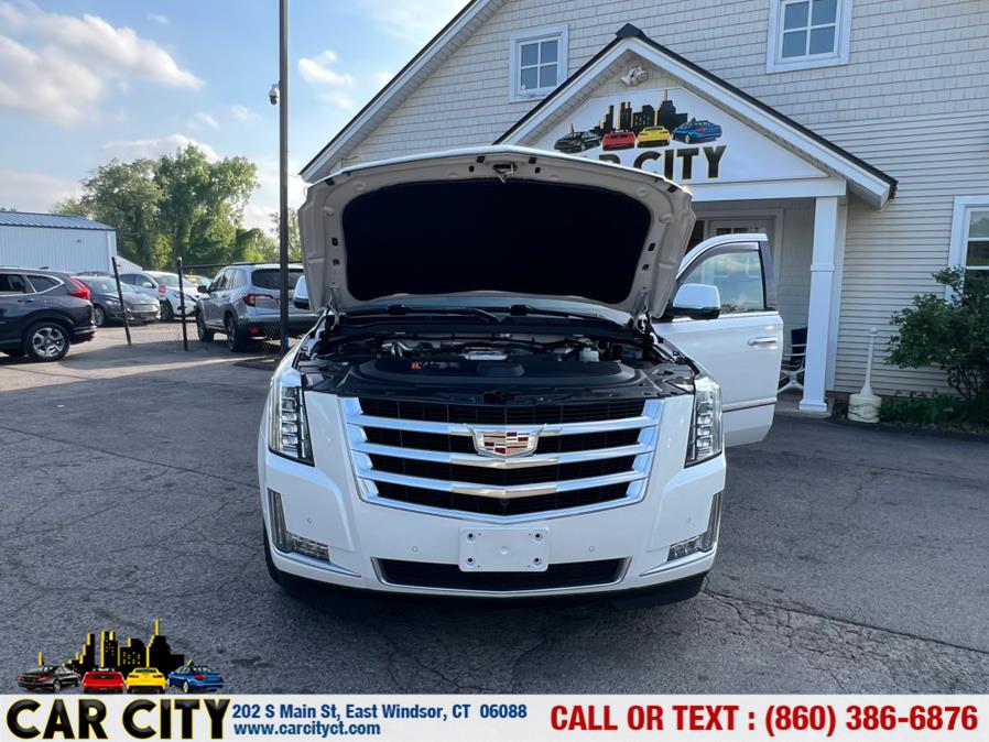 2017 Cadillac Escalade 4WD 4dr Luxury, available for sale in East Windsor, Connecticut | Car City LLC. East Windsor, Connecticut 2017 Cadillac Escalade 4WD 4dr Luxury, available for sale in East Windsor, Connecticut | Car City LLC. East Windsor, Connecticut