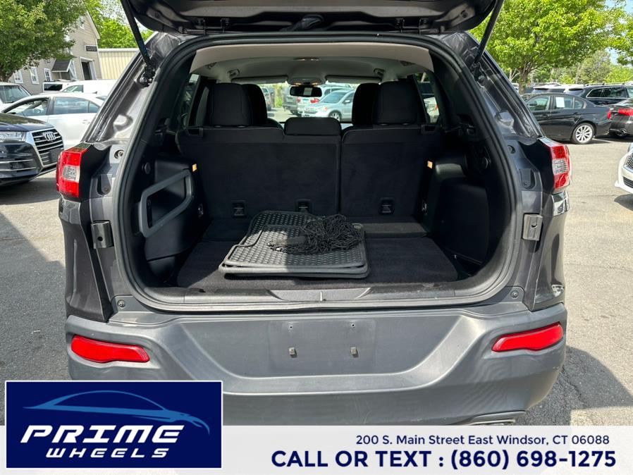 2015 Jeep Cherokee 4WD 4dr Latitude, available for sale in East Windsor, Connecticut | Prime Wheels. East Windsor, Connecticut 2015 Jeep Cherokee 4WD 4dr Latitude, available for sale in East Windsor, Connecticut | Prime Wheels. East Windsor, Connecticut