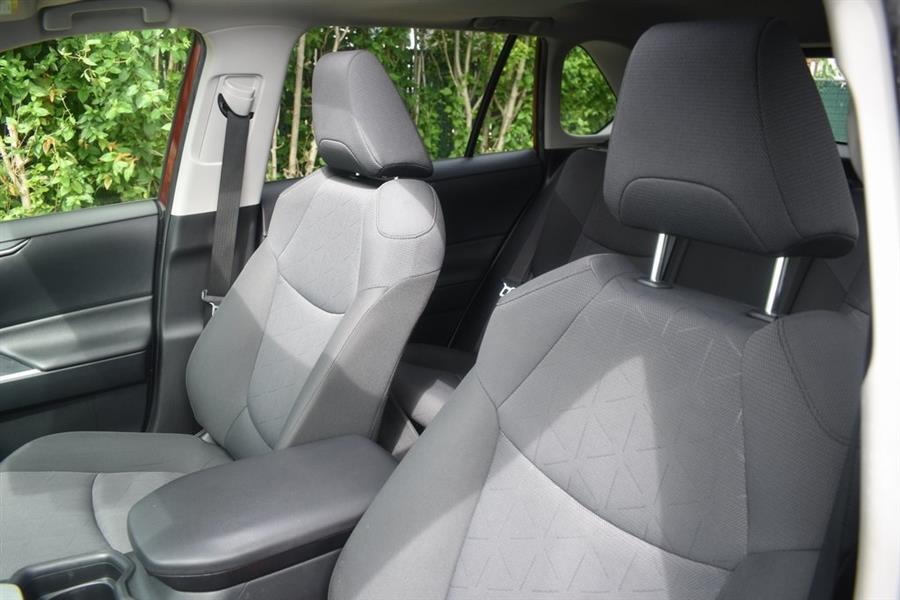 2019 Toyota Rav4 Hybrid XLE, available for sale in Valley Stream, New York | Certified Performance Motors. Valley Stream, New York 2019 Toyota Rav4 Hybrid XLE, available for sale in Valley Stream, New York | Certified Performance Motors. Valley Stream, New York