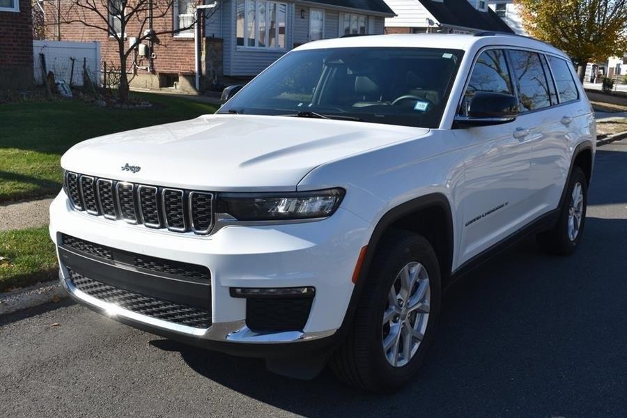 2022 Jeep Grand Cherokee l Laredo, available for sale in Valley Stream, New York | Certified Performance Motors. Valley Stream, New York 2022 Jeep Grand Cherokee l Laredo, available for sale in Valley Stream, New York | Certified Performance Motors. Valley Stream, New York