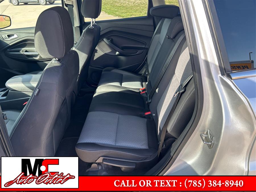 2017 Ford Escape SE 4WD, available for sale in Colby, Kansas | M C Auto Outlet Inc. Colby, Kansas 2017 Ford Escape SE 4WD, available for sale in Colby, Kansas | M C Auto Outlet Inc. Colby, Kansas