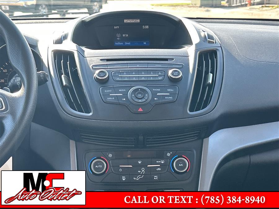 2017 Ford Escape SE 4WD, available for sale in Colby, Kansas | M C Auto Outlet Inc. Colby, Kansas 2017 Ford Escape SE 4WD, available for sale in Colby, Kansas | M C Auto Outlet Inc. Colby, Kansas