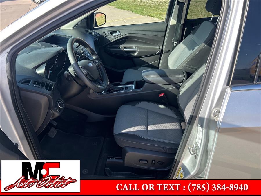 2017 Ford Escape SE 4WD, available for sale in Colby, Kansas | M C Auto Outlet Inc. Colby, Kansas 2017 Ford Escape SE 4WD, available for sale in Colby, Kansas | M C Auto Outlet Inc. Colby, Kansas