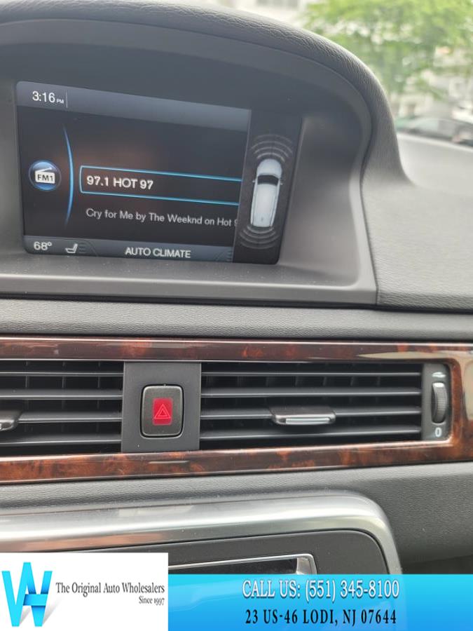 2012 Volvo XC70 AWD 4dr Wgn 3.0L T6 Premier Plus, available for sale in Lodi, New Jersey | AW Auto & Truck Wholesalers, Inc. Lodi, New Jersey 2012 Volvo XC70 AWD 4dr Wgn 3.0L T6 Premier Plus, available for sale in Lodi, New Jersey | AW Auto & Truck Wholesalers, Inc. Lodi, New Jersey