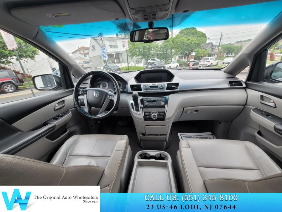 2012 Honda Odyssey 5dr EX-L w/Navi, available for sale in Lodi, New Jersey | AW Auto & Truck Wholesalers, Inc. Lodi, New Jersey 2012 Honda Odyssey 5dr EX-L w/Navi, available for sale in Lodi, New Jersey | AW Auto & Truck Wholesalers, Inc. Lodi, New Jersey