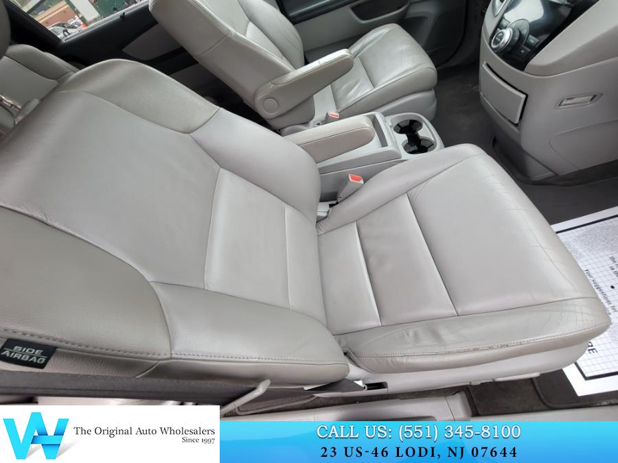 2012 Honda Odyssey 5dr EX-L w/Navi, available for sale in Lodi, New Jersey | AW Auto & Truck Wholesalers, Inc. Lodi, New Jersey 2012 Honda Odyssey 5dr EX-L w/Navi, available for sale in Lodi, New Jersey | AW Auto & Truck Wholesalers, Inc. Lodi, New Jersey