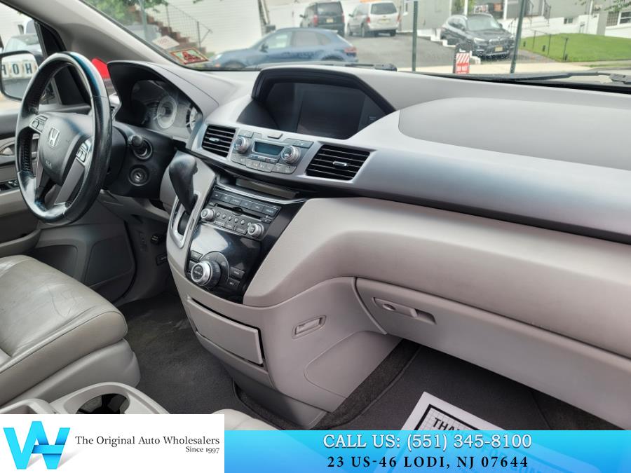 2012 Honda Odyssey 5dr EX-L w/Navi, available for sale in Lodi, New Jersey | AW Auto & Truck Wholesalers, Inc. Lodi, New Jersey 2012 Honda Odyssey 5dr EX-L w/Navi, available for sale in Lodi, New Jersey | AW Auto & Truck Wholesalers, Inc. Lodi, New Jersey