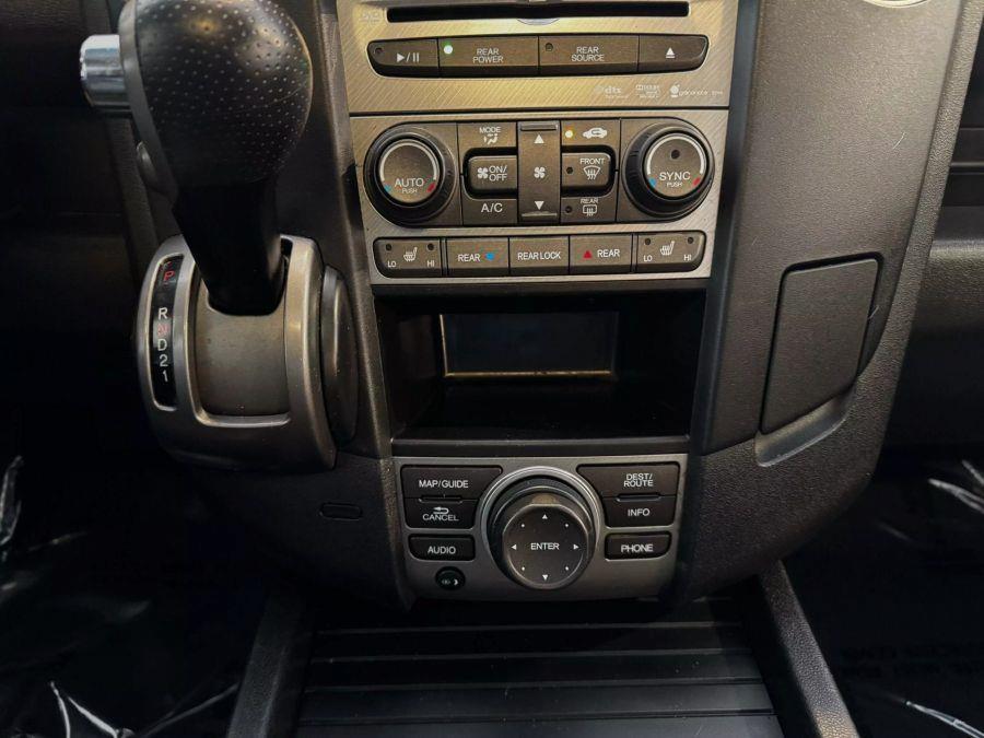 2012 Honda Pilot Touring Sport Utility 4D, available for sale in Santa Ana, California | K&T Motor LLC. Santa Ana, California 2012 Honda Pilot Touring Sport Utility 4D, available for sale in Santa Ana, California | K&T Motor LLC. Santa Ana, California