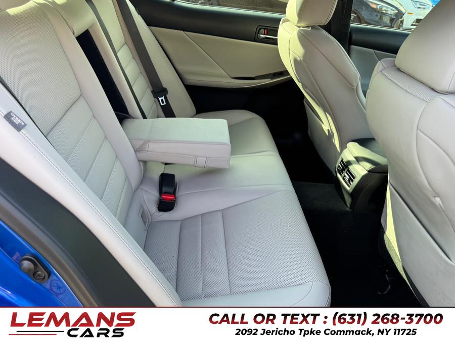 2016 Lexus IS 300 4dr Sdn AWD, available for sale in Commack, New York | Lemans Cars. Commack, New York 2016 Lexus IS 300 4dr Sdn AWD, available for sale in Commack, New York | Lemans Cars. Commack, New York
