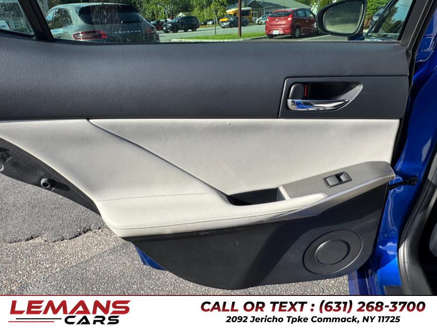 2016 Lexus IS 300 4dr Sdn AWD, available for sale in Commack, New York | Lemans Cars. Commack, New York 2016 Lexus IS 300 4dr Sdn AWD, available for sale in Commack, New York | Lemans Cars. Commack, New York