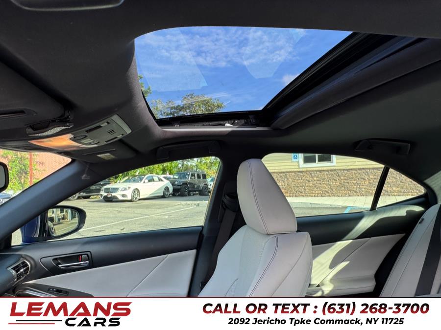 2016 Lexus IS 300 4dr Sdn AWD, available for sale in Commack, New York | Lemans Cars. Commack, New York 2016 Lexus IS 300 4dr Sdn AWD, available for sale in Commack, New York | Lemans Cars. Commack, New York