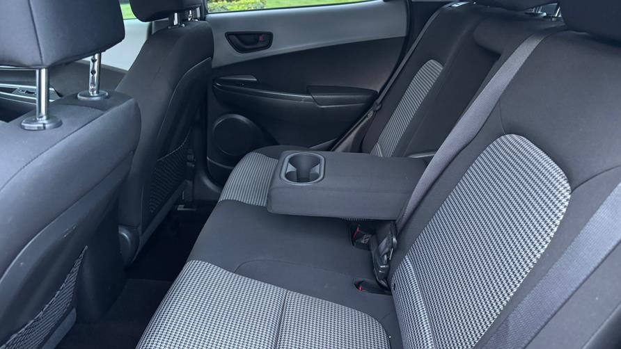 2018 Hyundai Kona SEL 2.0L Auto, available for sale in Tustin, California | Carox LLC. Tustin, California 2018 Hyundai Kona SEL 2.0L Auto, available for sale in Tustin, California | Carox LLC. Tustin, California