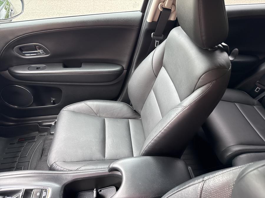 2016 Honda HR-V AWD 4dr EX-L w/Navi, available for sale in Waterbury, Connecticut | National Auto Brokers, Inc.. Waterbury, Connecticut 2016 Honda HR-V AWD 4dr EX-L w/Navi, available for sale in Waterbury, Connecticut | National Auto Brokers, Inc.. Waterbury, Connecticut