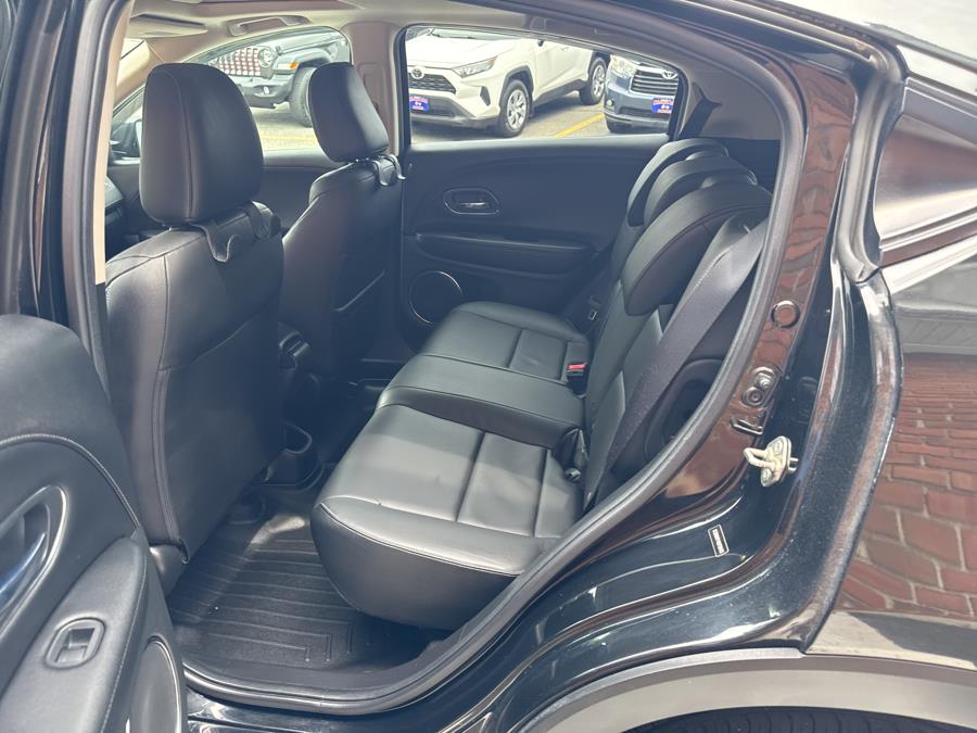 2016 Honda HR-V AWD 4dr EX-L w/Navi, available for sale in Waterbury, Connecticut | National Auto Brokers, Inc.. Waterbury, Connecticut 2016 Honda HR-V AWD 4dr EX-L w/Navi, available for sale in Waterbury, Connecticut | National Auto Brokers, Inc.. Waterbury, Connecticut