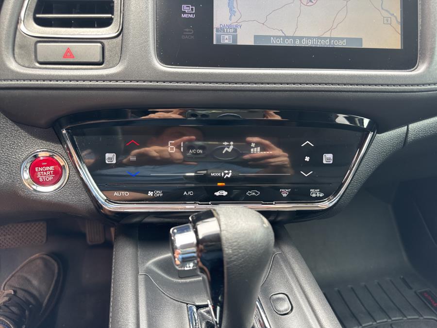 2016 Honda HR-V AWD 4dr EX-L w/Navi, available for sale in Waterbury, Connecticut | National Auto Brokers, Inc.. Waterbury, Connecticut 2016 Honda HR-V AWD 4dr EX-L w/Navi, available for sale in Waterbury, Connecticut | National Auto Brokers, Inc.. Waterbury, Connecticut