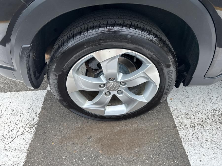 2016 Honda HR-V AWD 4dr EX-L w/Navi, available for sale in Waterbury, Connecticut | National Auto Brokers, Inc.. Waterbury, Connecticut 2016 Honda HR-V AWD 4dr EX-L w/Navi, available for sale in Waterbury, Connecticut | National Auto Brokers, Inc.. Waterbury, Connecticut